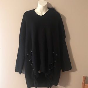 Rain+Rose Sweater Poncho With A Hood